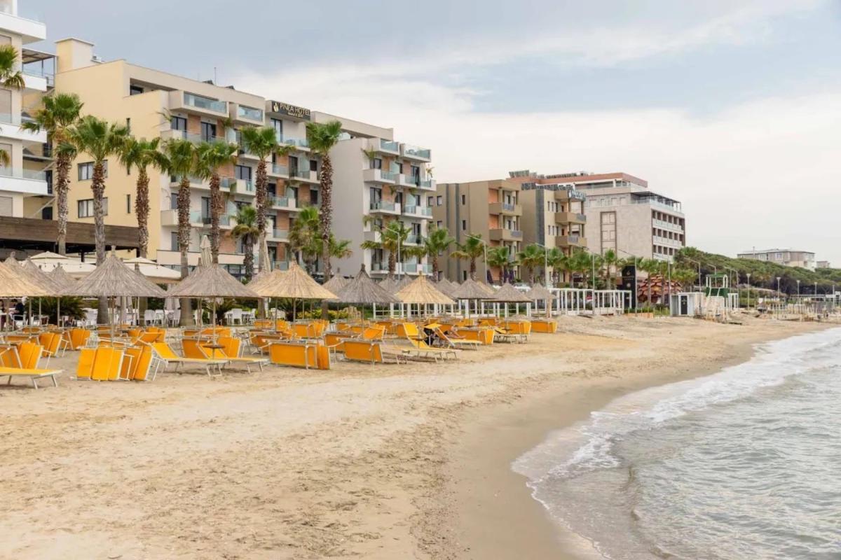 Sea Point Apartments Durres Bagian luar foto
