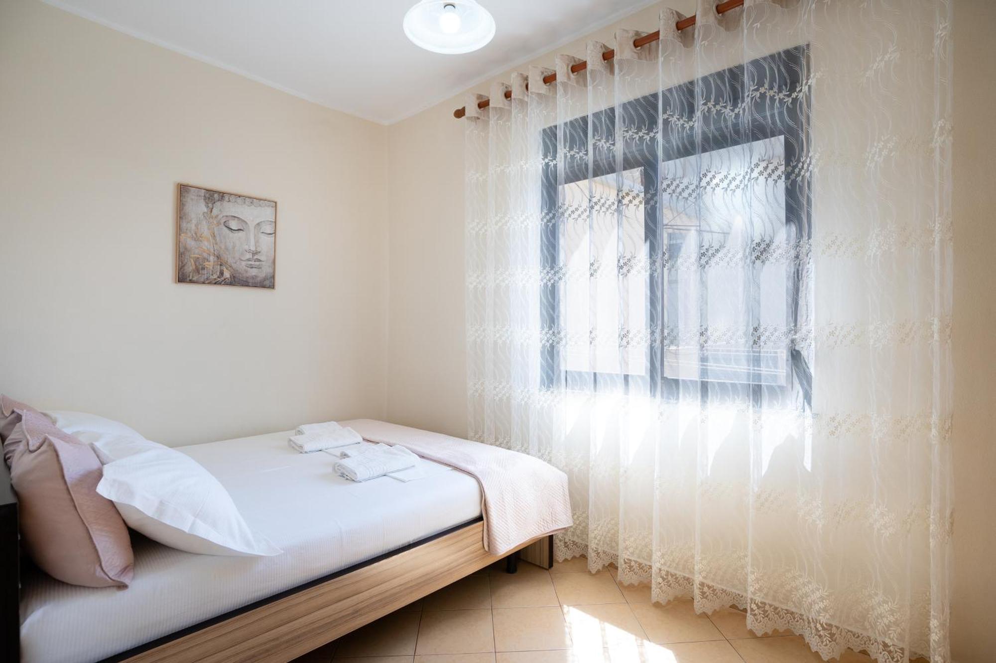 Sea Point Apartments Durres Bagian luar foto