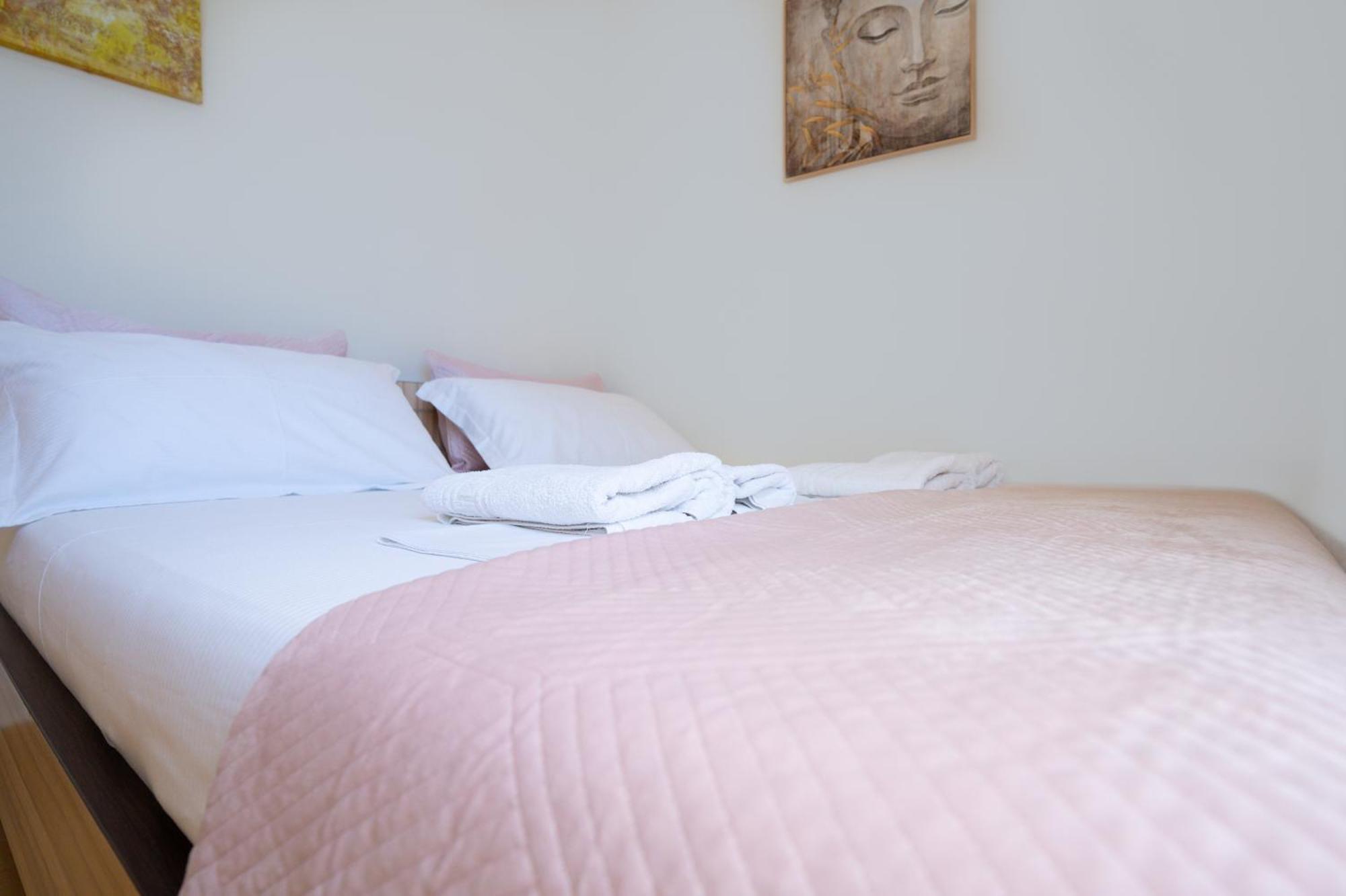 Sea Point Apartments Durres Bagian luar foto