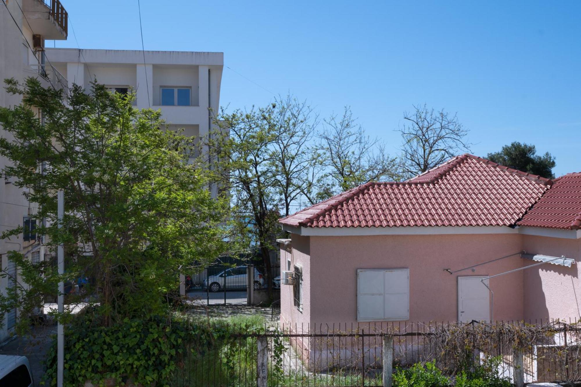 Sea Point Apartments Durres Bagian luar foto