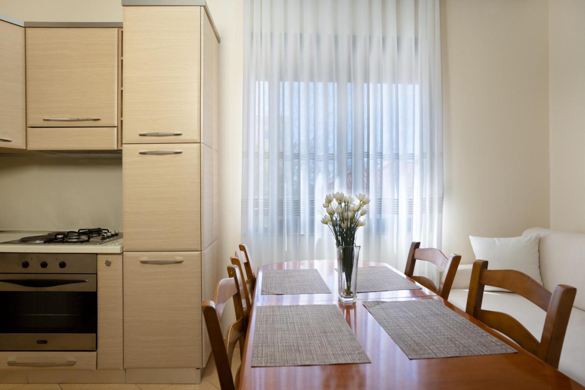 Sea Point Apartments Durres Bagian luar foto